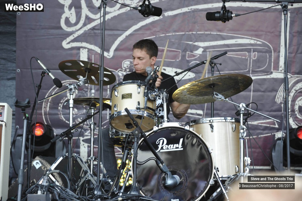 18/20 photos du spectacle Steve and The Ghosts Trio