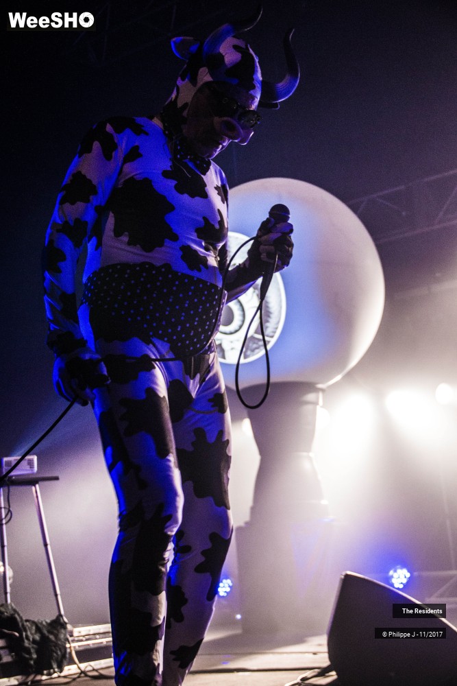 8/13 photos du spectacle The Residents