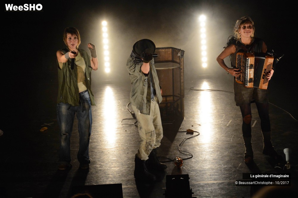 15/34 photos du spectacle Les fables de Jean de les Egouts