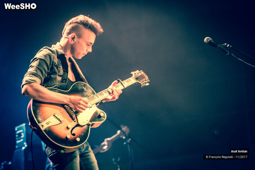 13/17 photos du spectacle Asaf Avidan