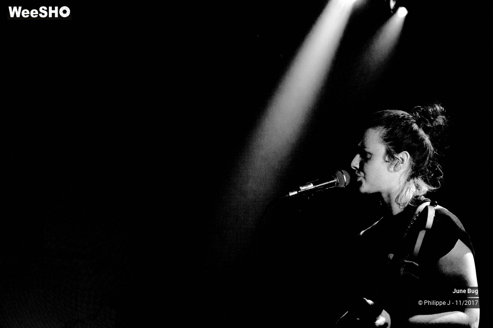5/10 photos du spectacle June Bug