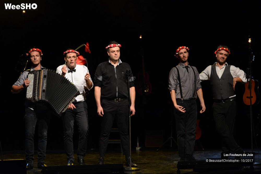 23/50 photos du spectacle Des Etoiles et des Idiots