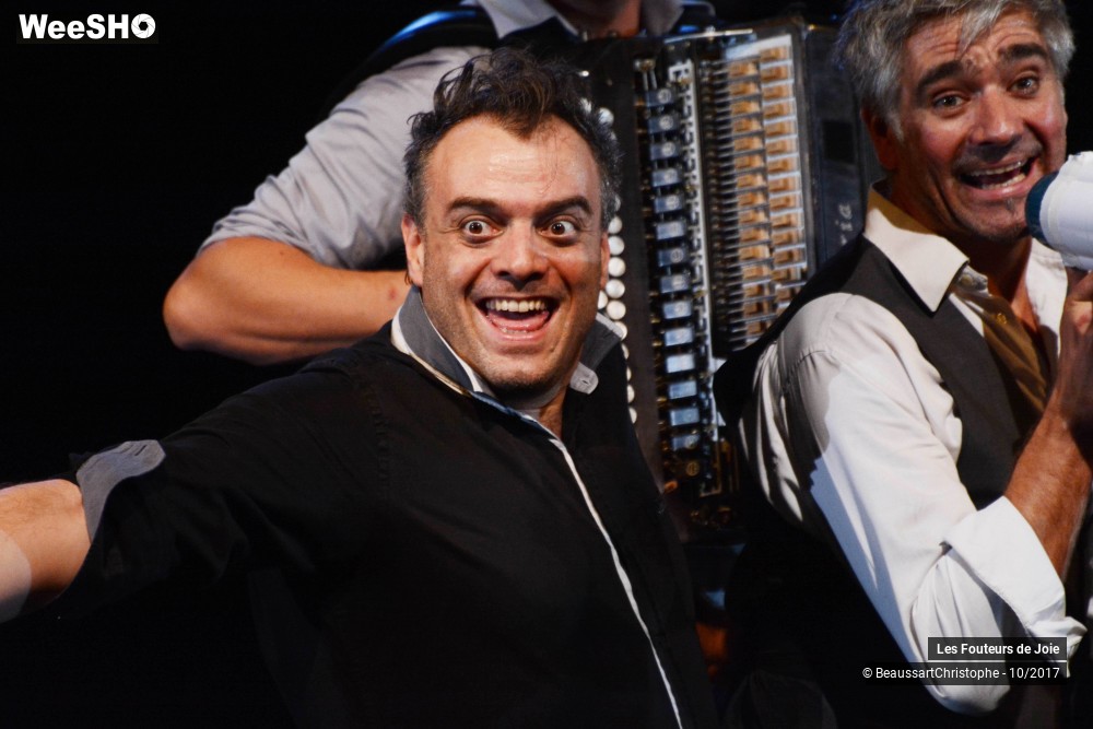 42/50 photos du spectacle Des Etoiles et des Idiots