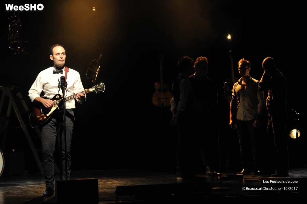 46/50 photos du spectacle Des Etoiles et des Idiots