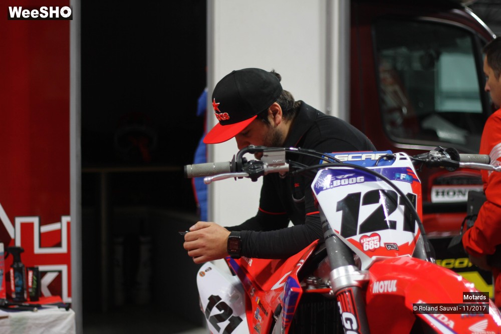 2/42 photos du spectacle Les Hommes et les machines du Supercross