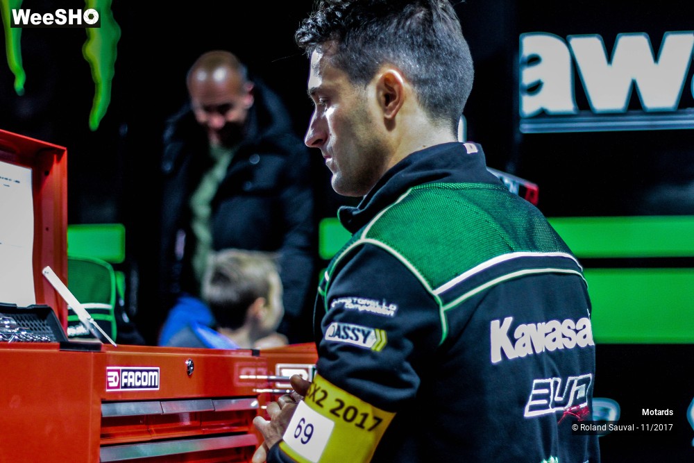26/42 photos du spectacle Les Hommes et les machines du Supercross
