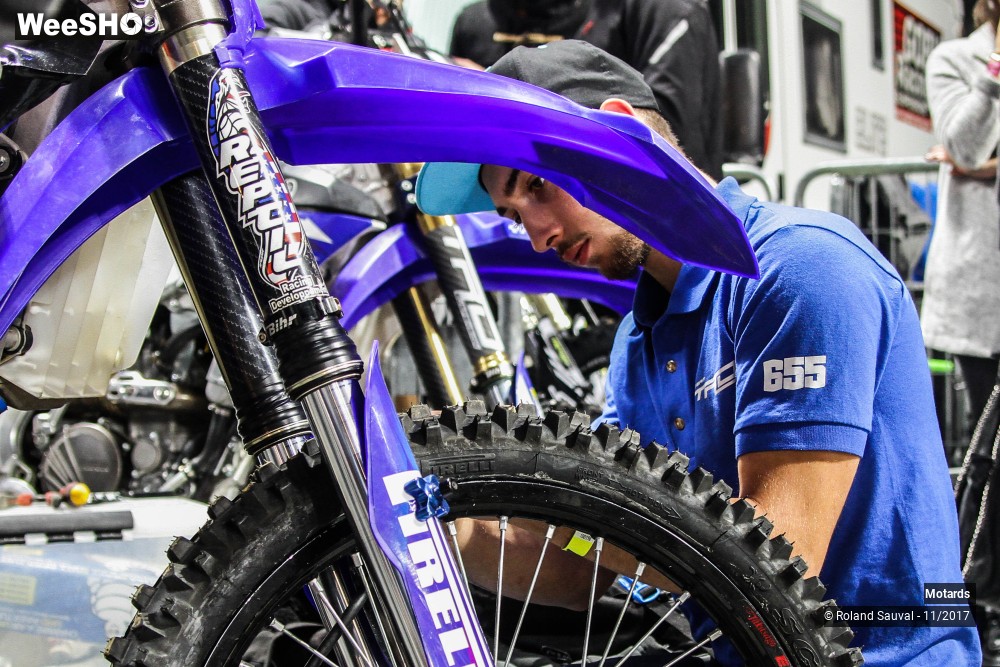 27/42 photos du spectacle Les Hommes et les machines du Supercross