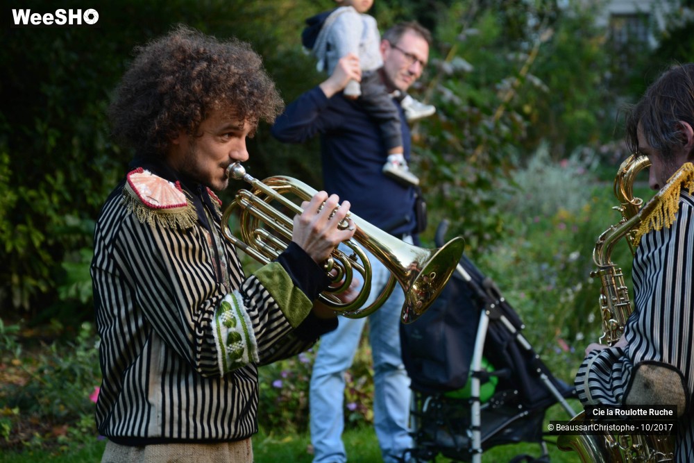 23/51 photos du spectacle L'Ambassade