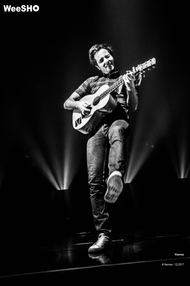 8/34 photos du spectacle Vianney