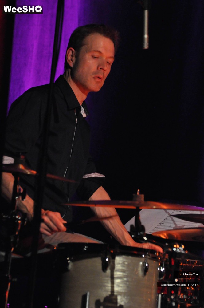 8/29 photos du spectacle Influence Trio