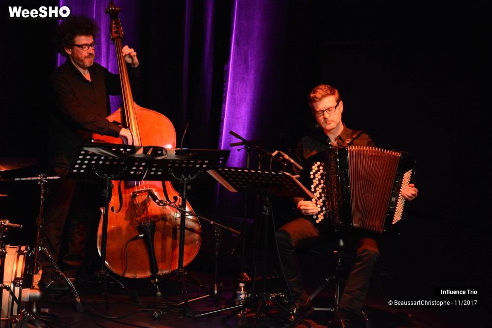 29/29 photos du spectacle Influence Trio