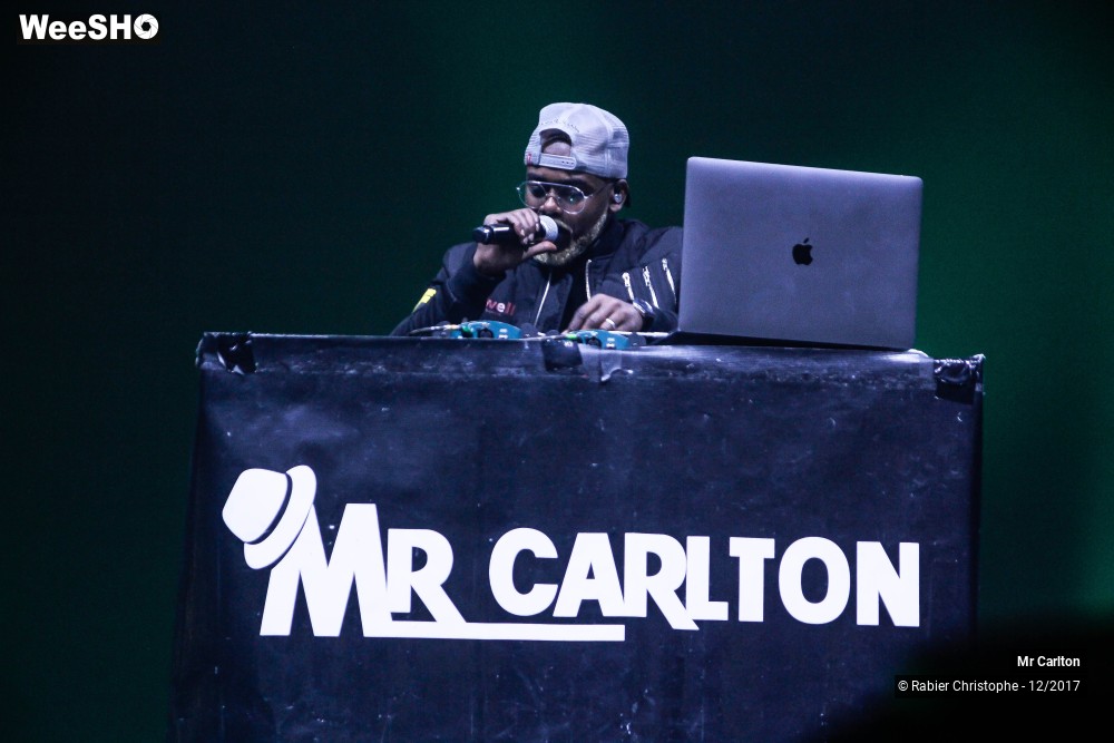 8/20 photos du spectacle Mr Carlton