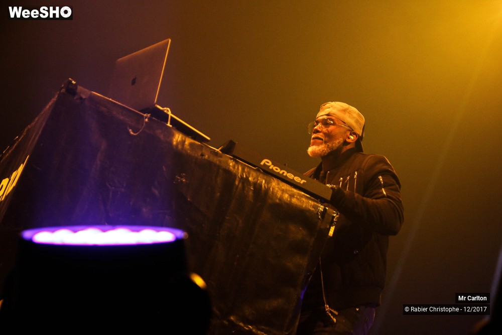 19/20 photos du spectacle Mr Carlton