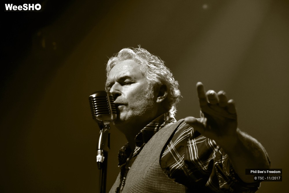 14/27 photos du spectacle Phil Bee?s Freedom