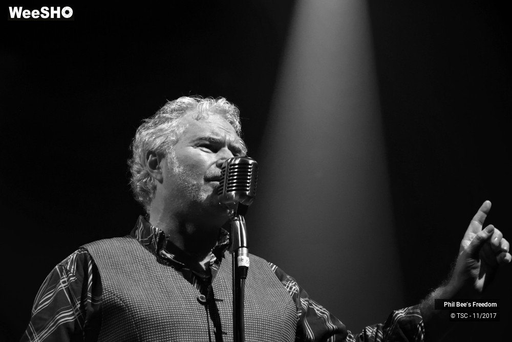19/27 photos du spectacle Phil Bee?s Freedom