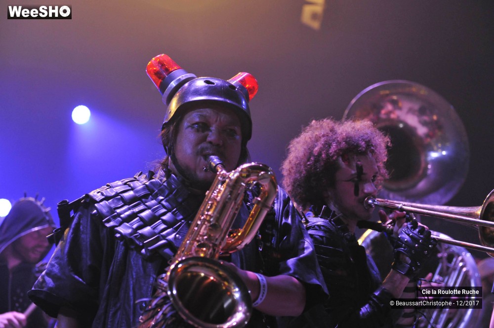 25/40 photos du spectacle Mortal Combo