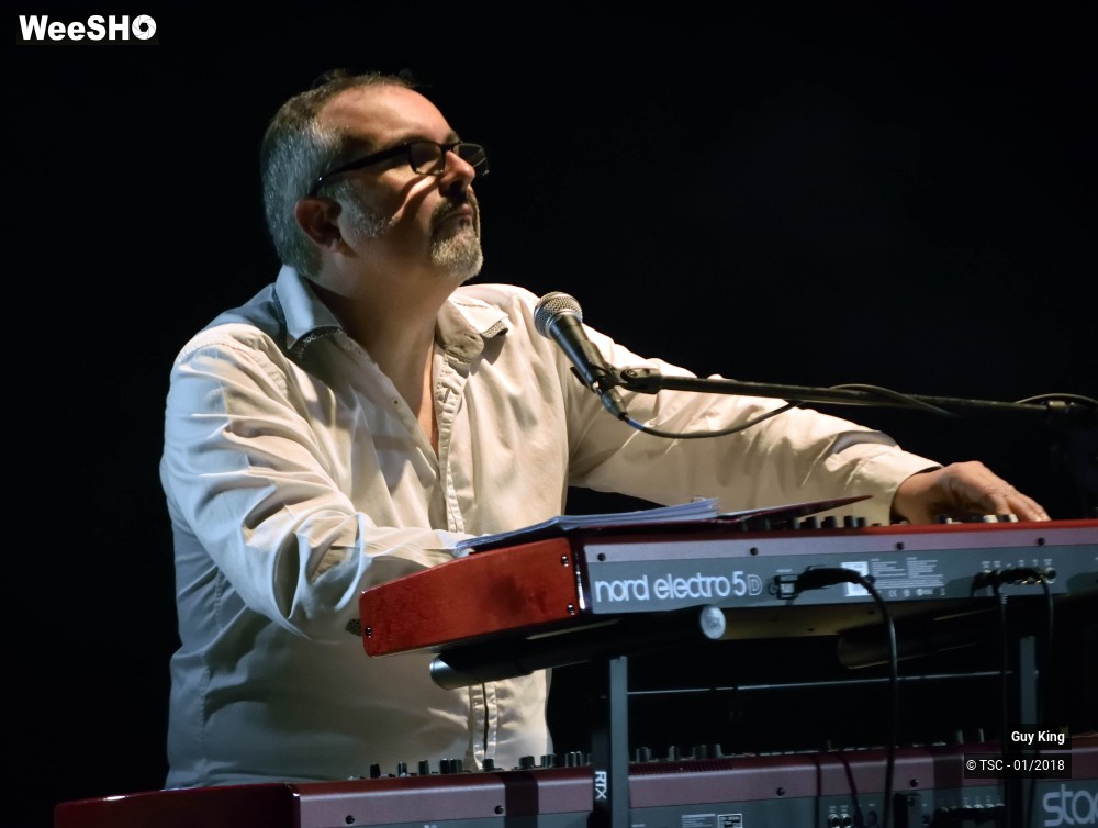 13/26 photos du spectacle Guy King