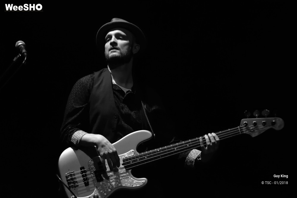 25/26 photos du spectacle Guy King