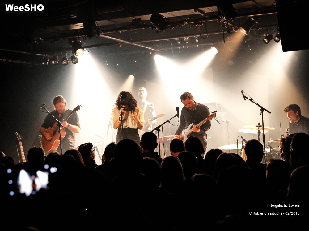 35/38 photos du spectacle Intergalatic Lovers