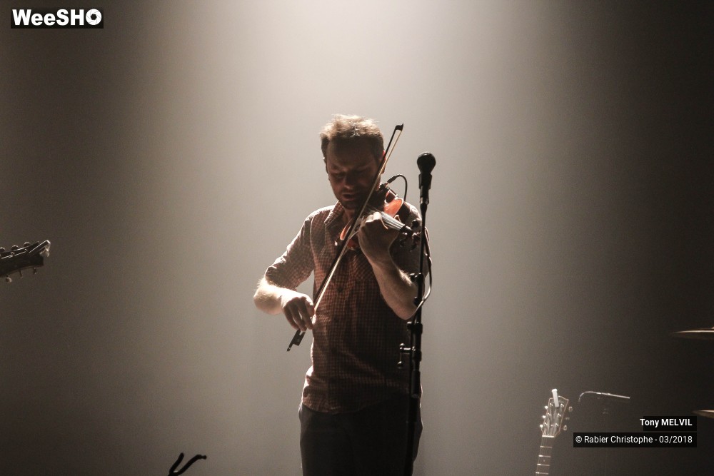 27/49 photos du spectacle Tony Melvil