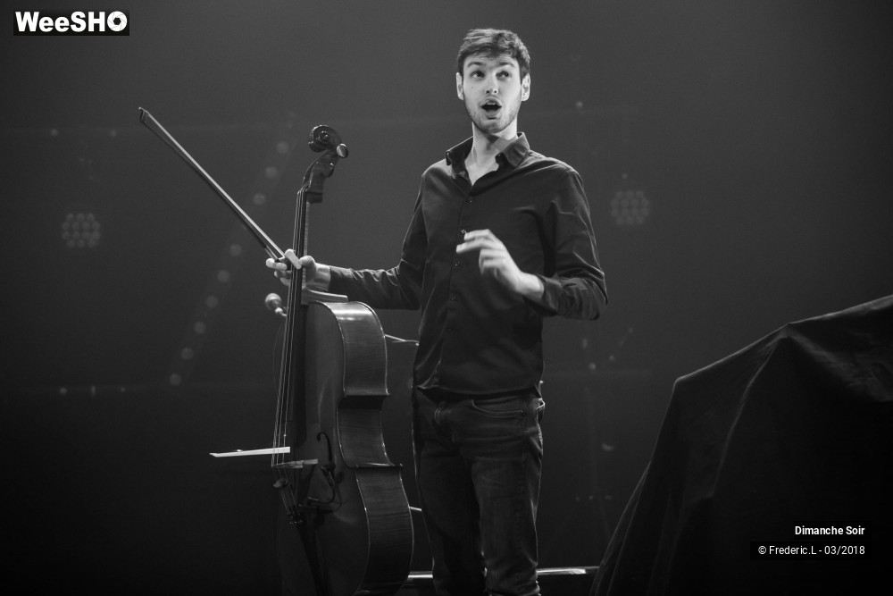 9/49 photos du spectacle Dimanche Soir