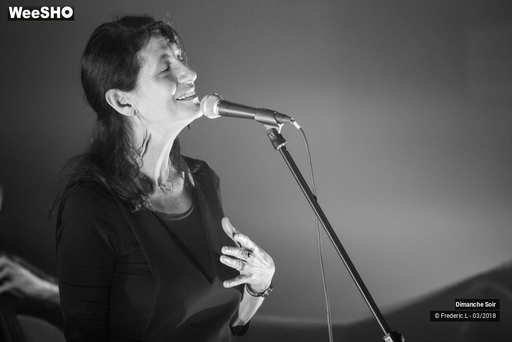 14/49 photos du spectacle Dimanche Soir