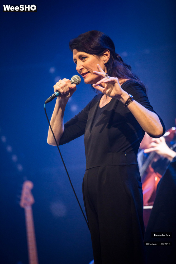 24/49 photos du spectacle Dimanche Soir