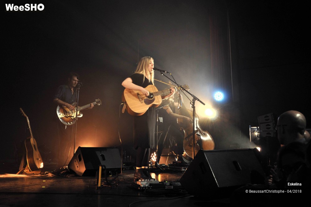 25/32 photos du spectacle Eskelina
