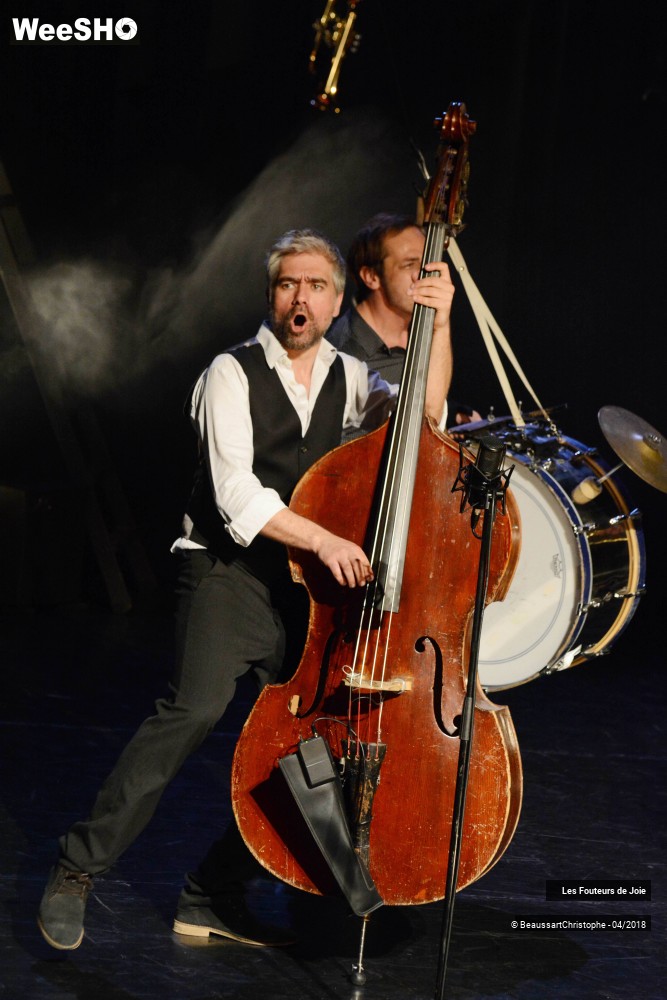 4/51 photos du spectacle Les Fouteurs de Joie