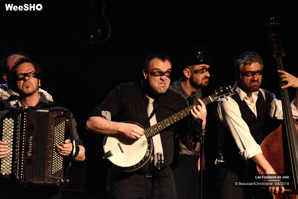 41/51 photos du spectacle Les Fouteurs de Joie