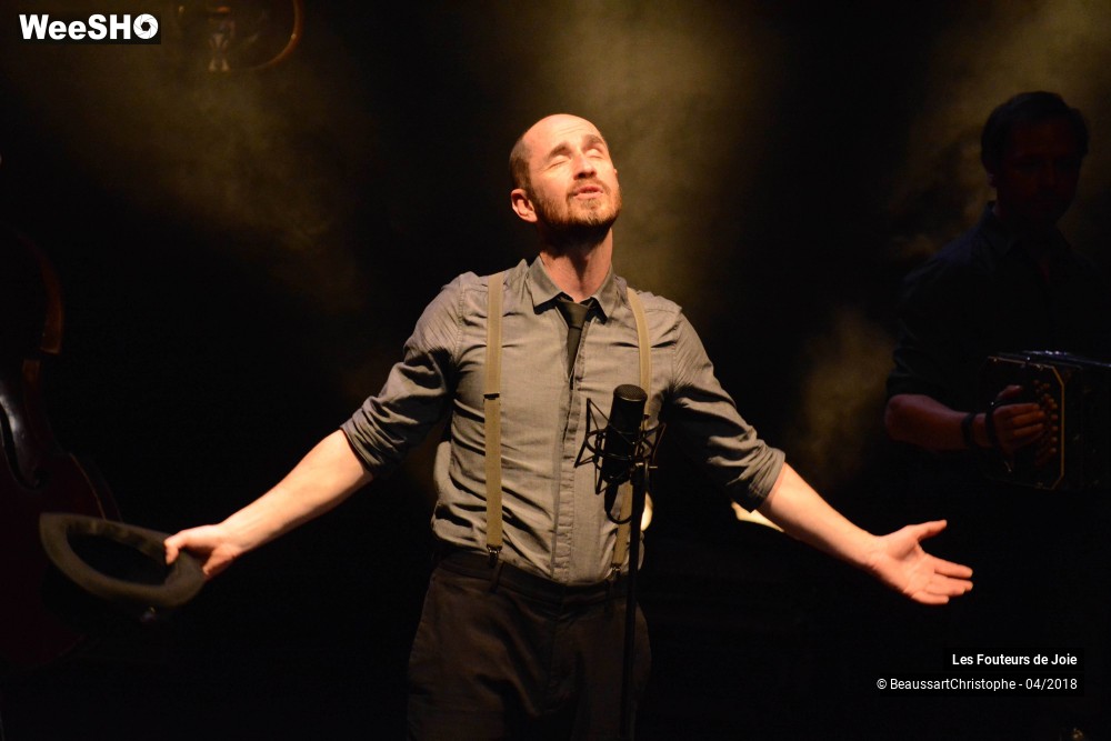 50/51 photos du spectacle Les Fouteurs de Joie