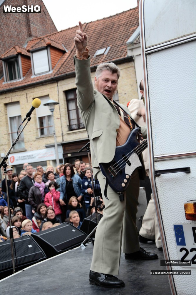16/37 photos du spectacle La Jacquaravane