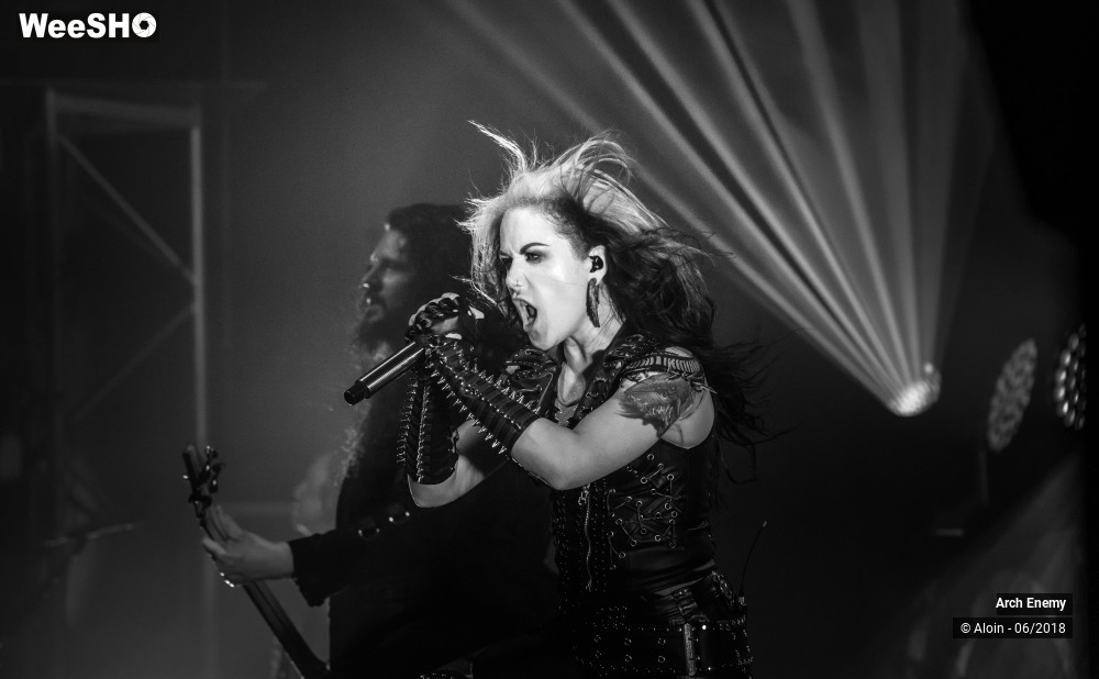 28/38 photos du spectacle Arch Enemy