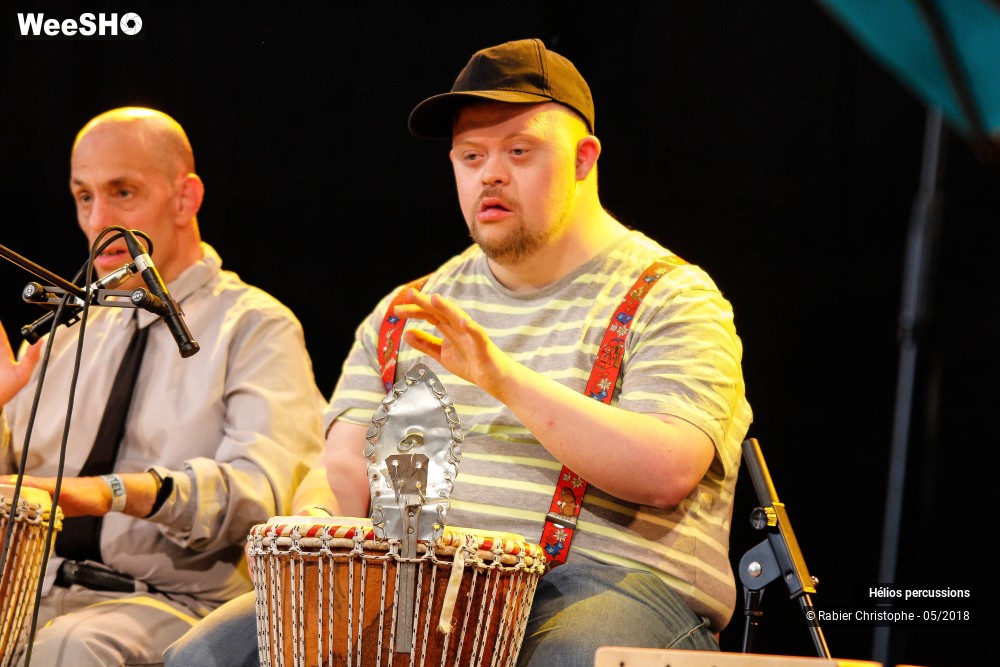 6/47 photos du spectacle Hélios Percussions avec les danseurs de l?APEI du Valenciennois