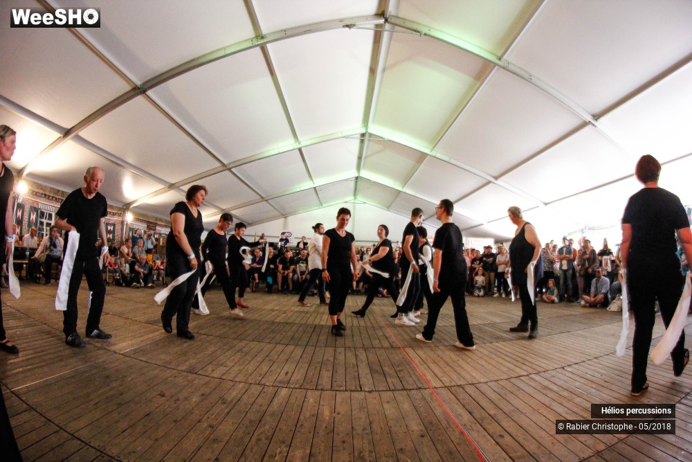 7/47 photos du spectacle Hélios Percussions avec les danseurs de l?APEI du Valenciennois