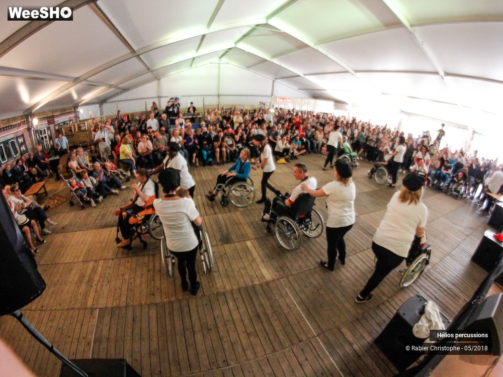 16/47 photos du spectacle Hélios Percussions avec les danseurs de l?APEI du Valenciennois