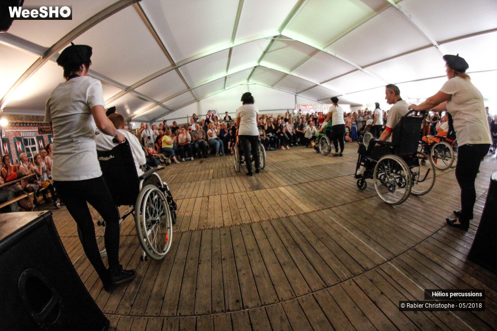 30/47 photos du spectacle Hélios Percussions avec les danseurs de l?APEI du Valenciennois
