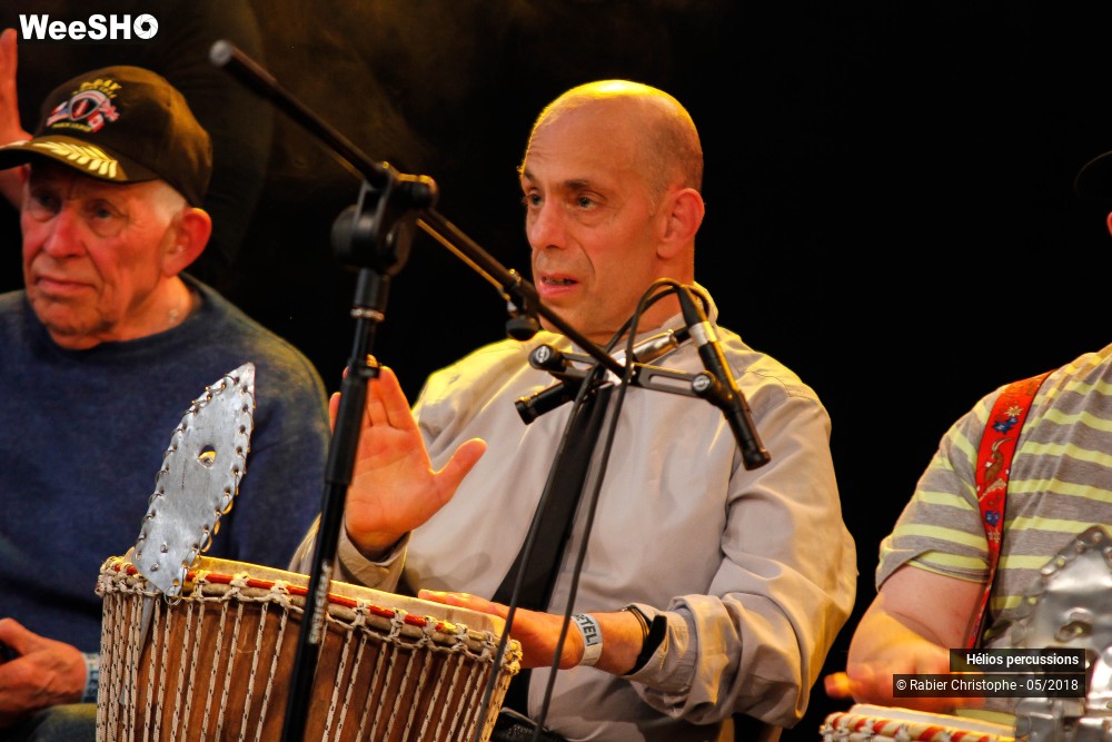 43/47 photos du spectacle Hélios Percussions avec les danseurs de l?APEI du Valenciennois