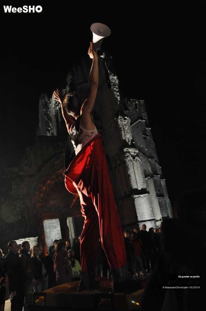 14/38 photos du spectacle Pryl, un prophète à la rue