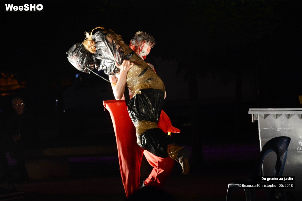 18/38 photos du spectacle Pryl, un prophète à la rue