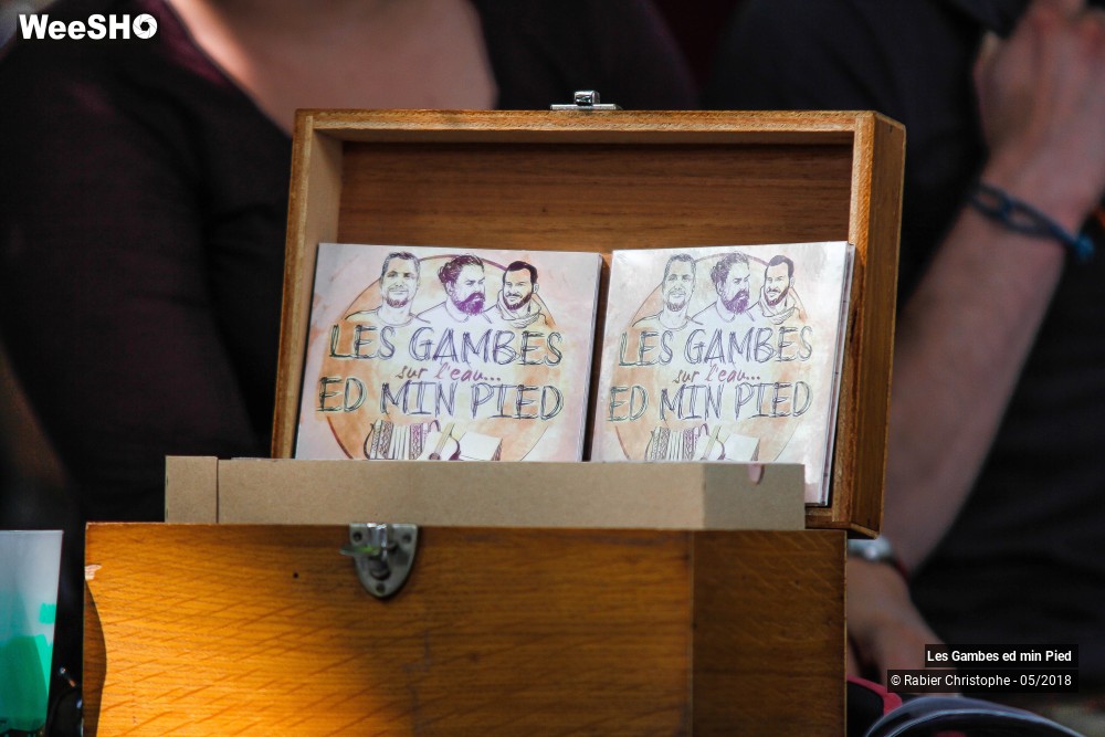 12/24 photos du spectacle Les gambes ed min pied