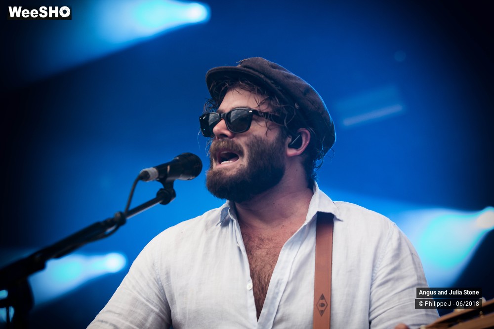24/25 photos du spectacle Angus and Julia Stone