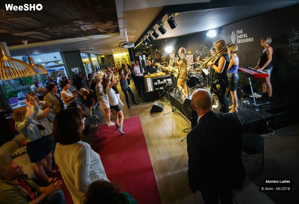 9/33 photos du spectacle Atomic Ladies