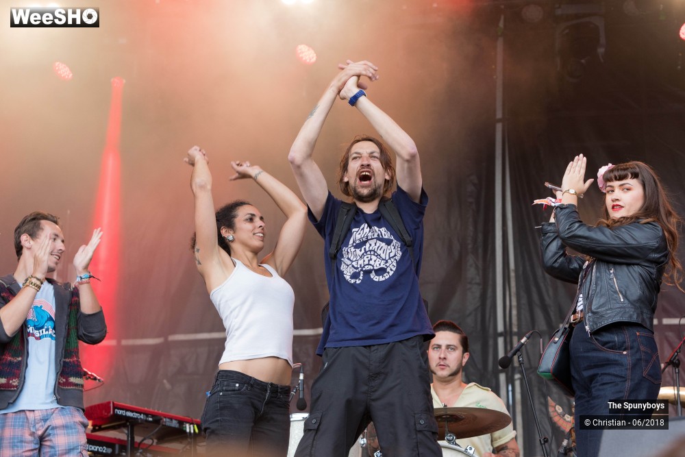 23/47 photos du spectacle The Spunyboys