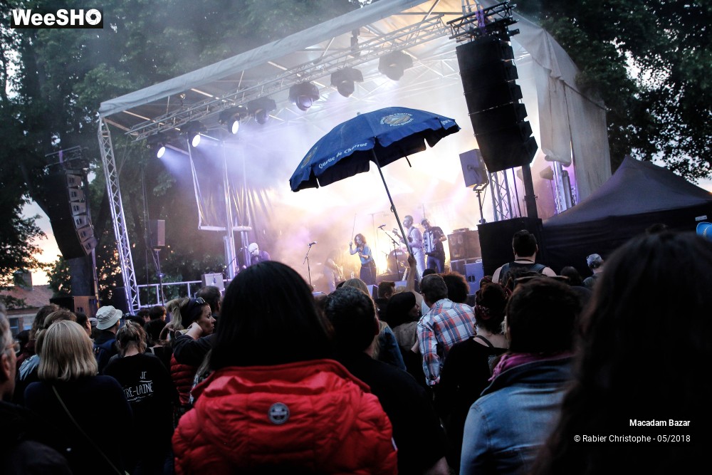 11/35 photos du spectacle Macadam Bazar
