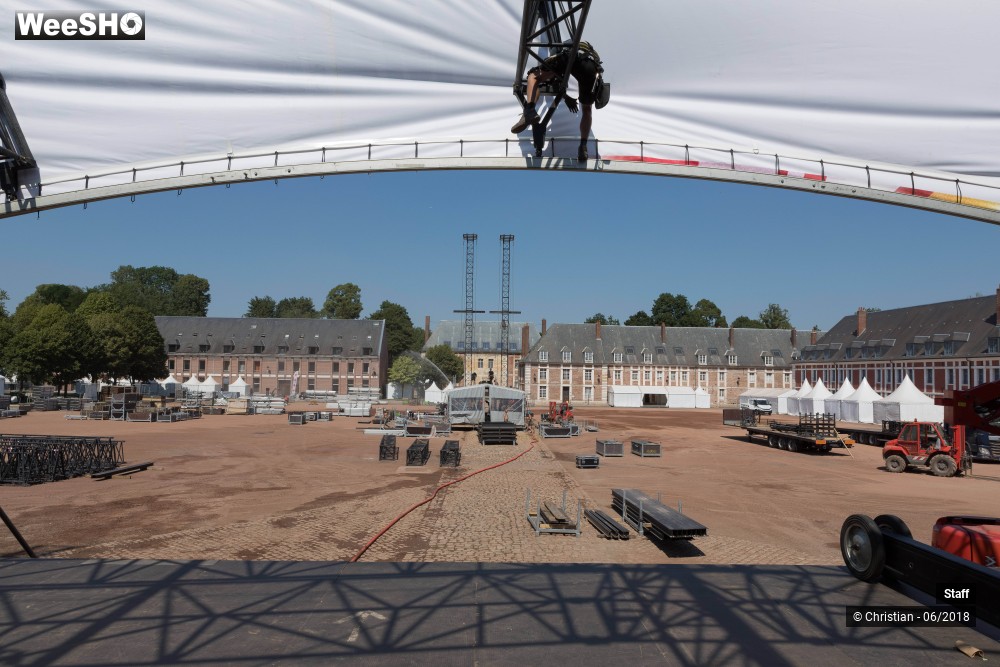 4/31 photos du spectacle Implantation et Coulisses du Main Square Festival 2018
