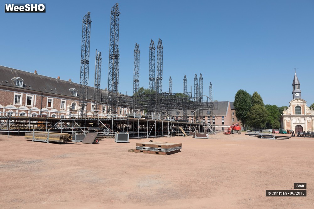 30/31 photos du spectacle Implantation et Coulisses du Main Square Festival 2018