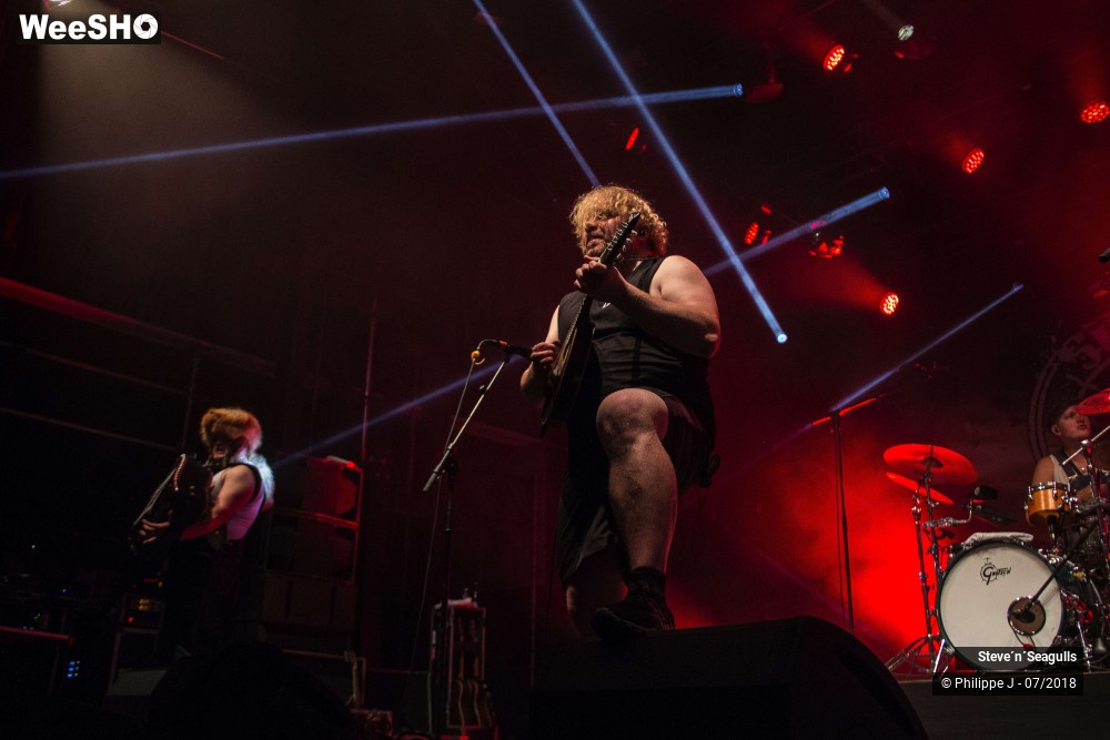 8/13 photos du spectacle Steve 'N' Seagulls