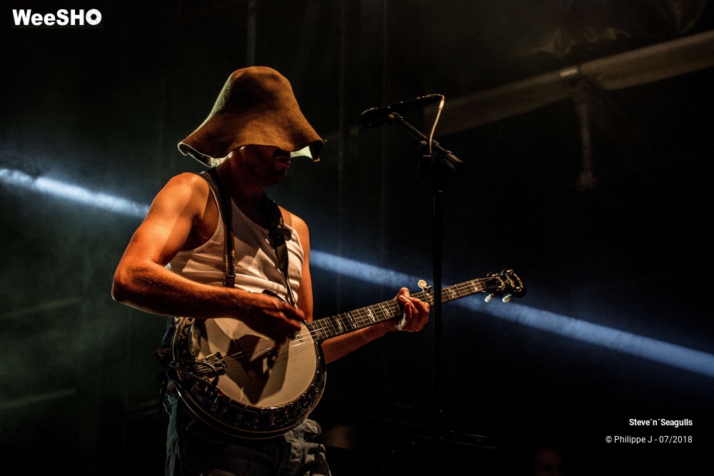 9/13 photos du spectacle Steve 'N' Seagulls
