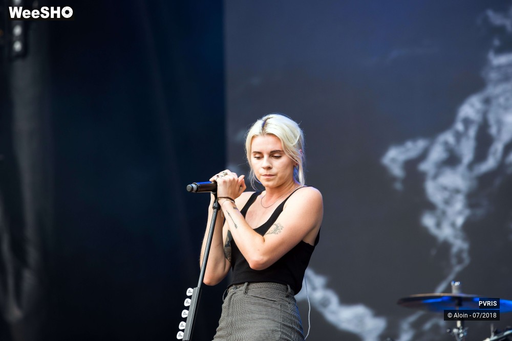 3/10 photos du spectacle PVRIS
